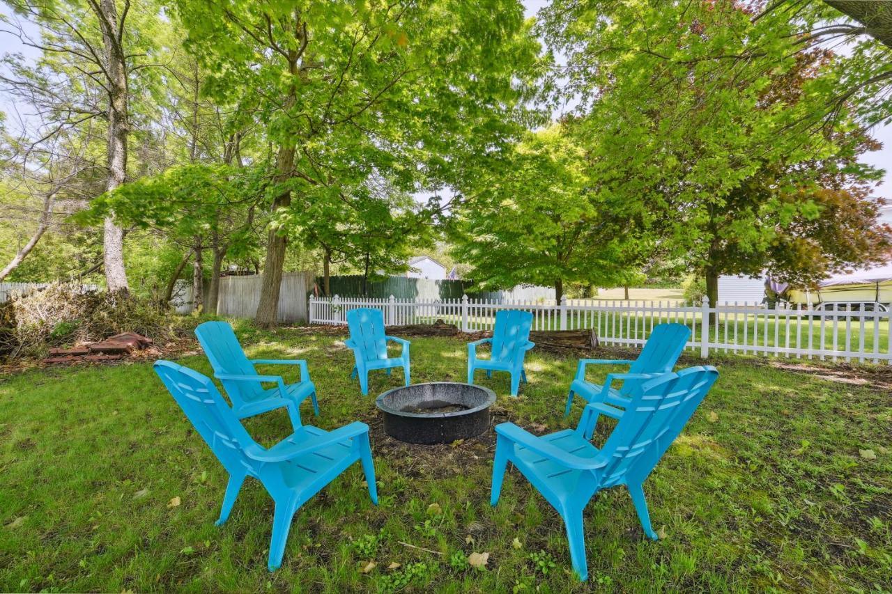 Boyne City Cottage Walk To Downtown And Lake! المظهر الخارجي الصورة